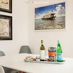 Bay View Home, Terremarine *